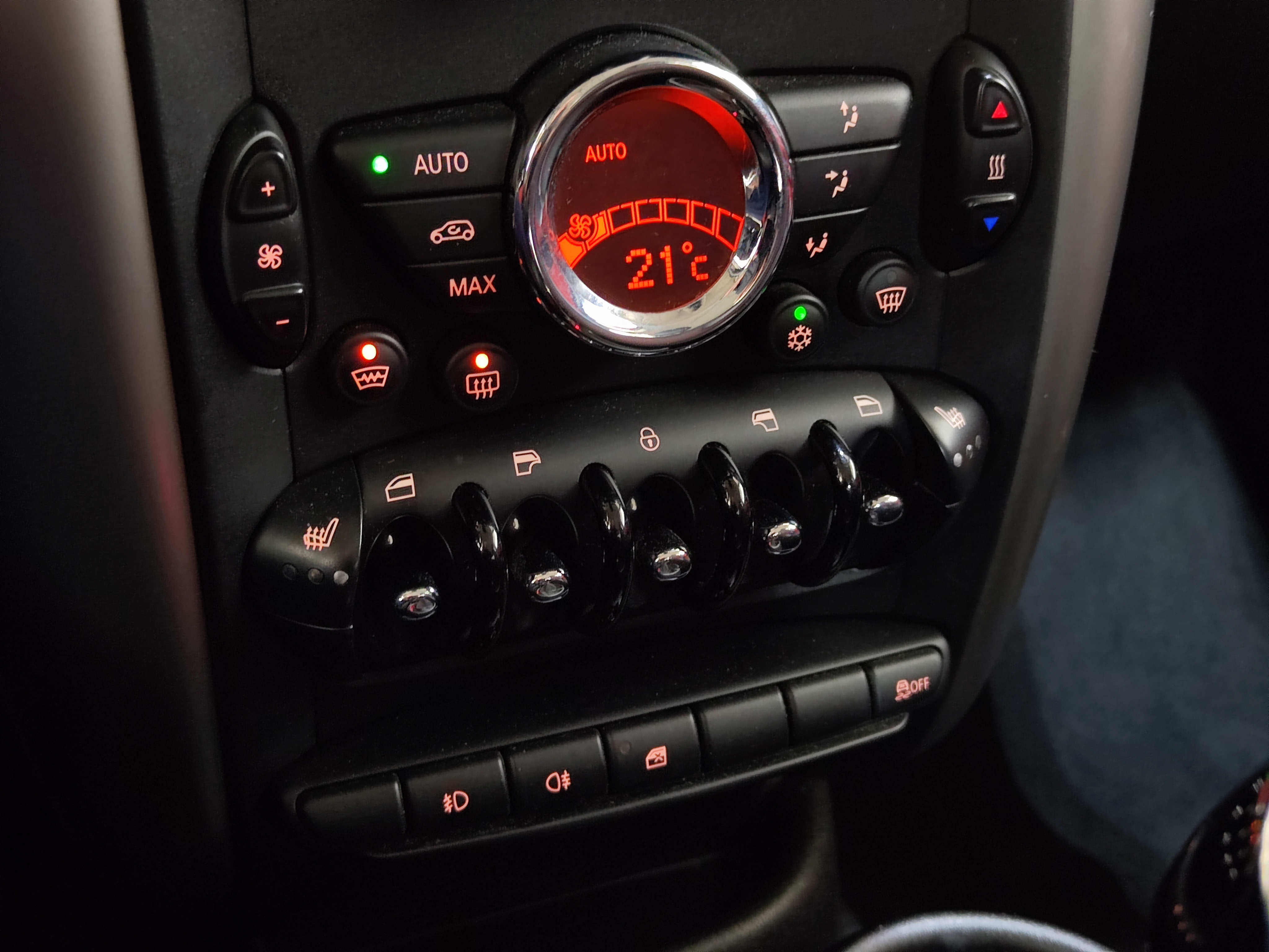 MINI COOPER -